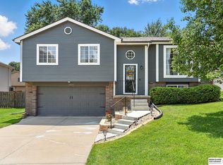 11607 Tyler St, Omaha, NE 68137