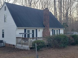 9033 Chriscoe Ln, Gloucester, VA 23061