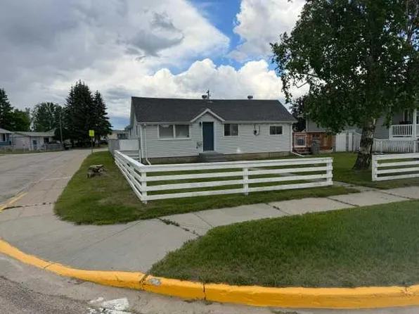 4816 S 53rd Ave, Whitecourt, AB T7S 1A2