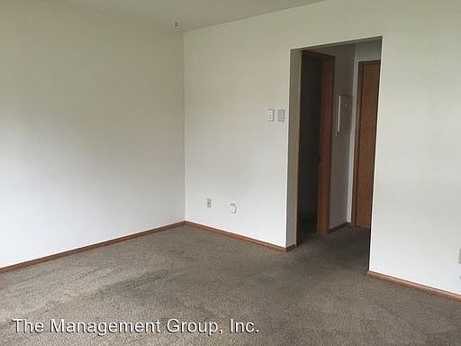 2nd image of 6605 Kansas St