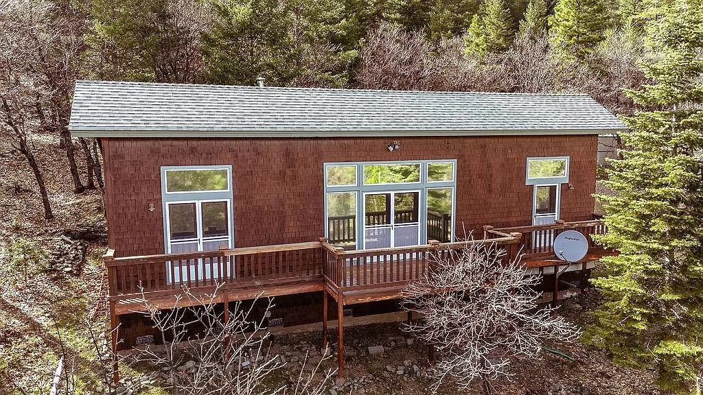 1771 Diamond Mountain Rd photo 1