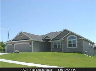 3519 SE 25th St, Topeka, KS 66605