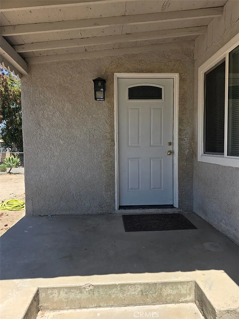 2 bed, 1000 sqft, $3,000 — Photo 2