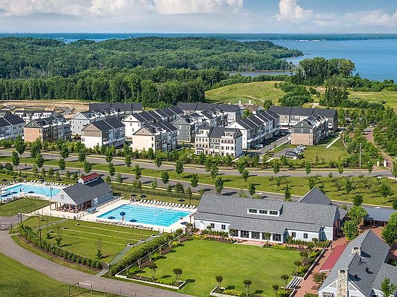 3rd image of 1718 Autumn Maple Leaf Dr