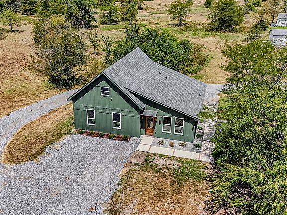 3rd image of 1530 County Road 3925