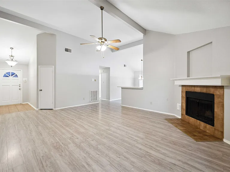 20323 Pinefield Ln — Photo 5