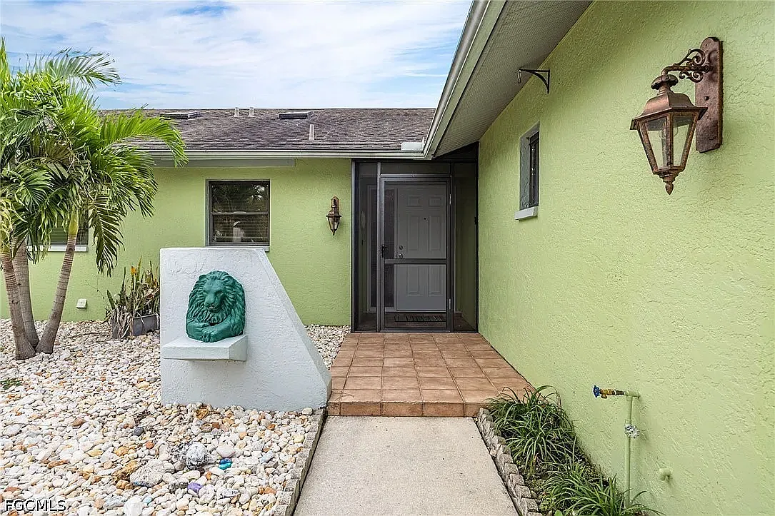 2 bed, 1427 sqft, $2,450 — Photo 2