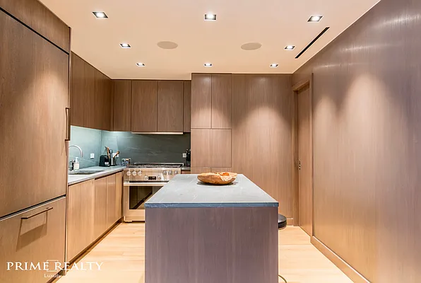 Rented by Prime Realty Luxury | media 10