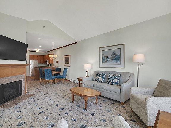 5th image of 101 Osthoff AVENUE #392