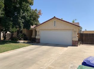 1050 N Belmont St, Porterville, CA 93257