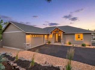 623 Goshawk Dr, Redmond, OR 97756