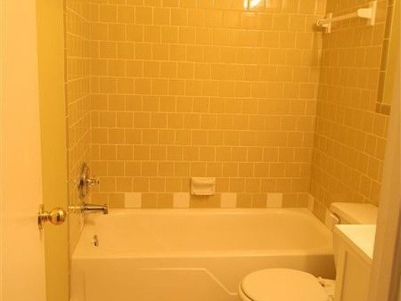 5th image of 472 Britnie Ct