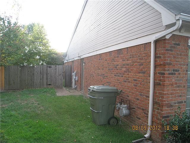 2nd image of 2973 Huntington Trail Dr