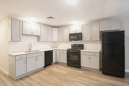Commerce Park Apartments Photo 1