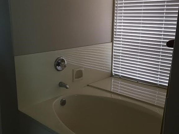 3rd image of 10227 Corkwood Ct