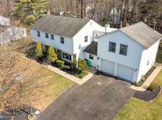 8711 Crestmont Ln, Laurel, MD 20708