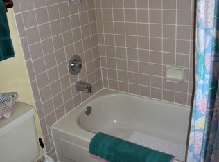 10595 SW 12th Mnr, Pembroke Pines, FL 33025