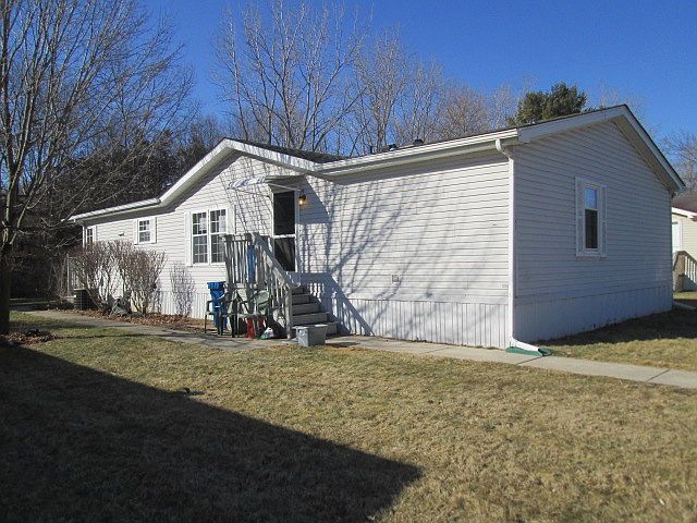 1st image of 141 Fawn Dr