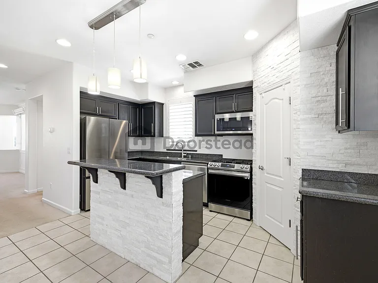 1708 Camino Real Way — Photo 17