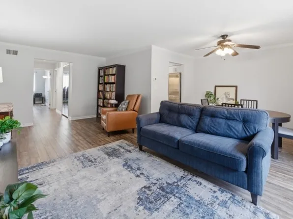 825 Riverside Ave #203, Lyndhurst Twp., NJ 07071