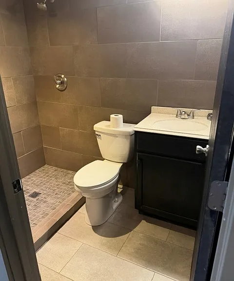 528 Jefferson St #6 — Photo 8