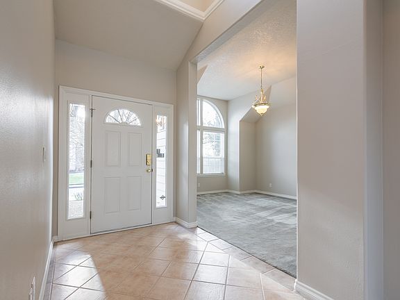 2nd image of 30613 SW Kensington Dr