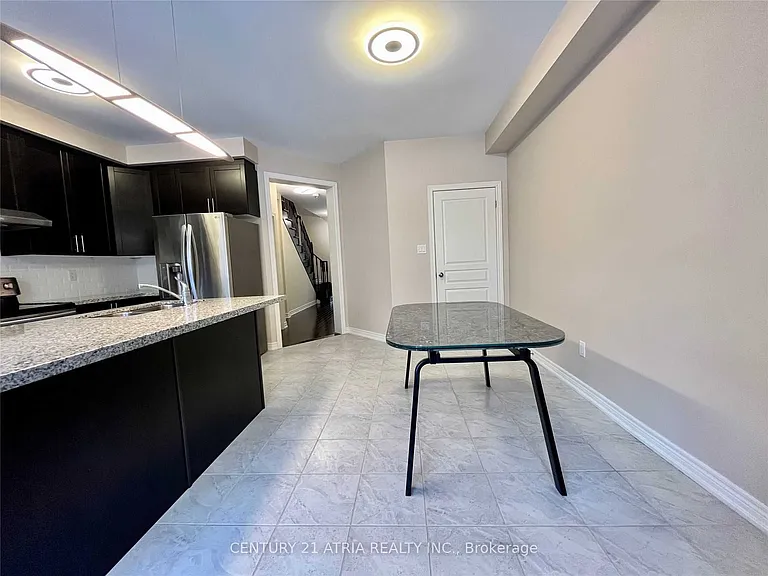 12 Constable St — Photo 6