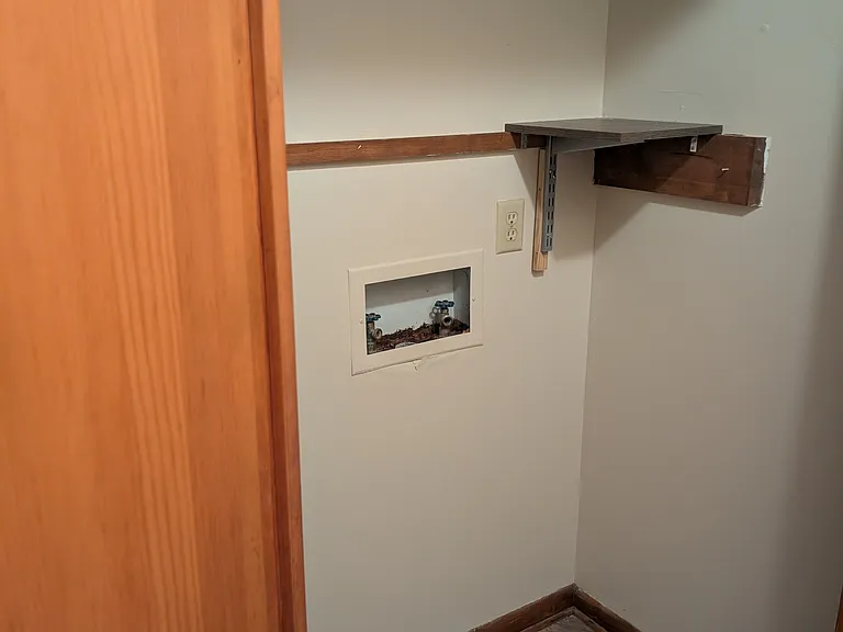 6004 Bartlett Ct — Photo 17