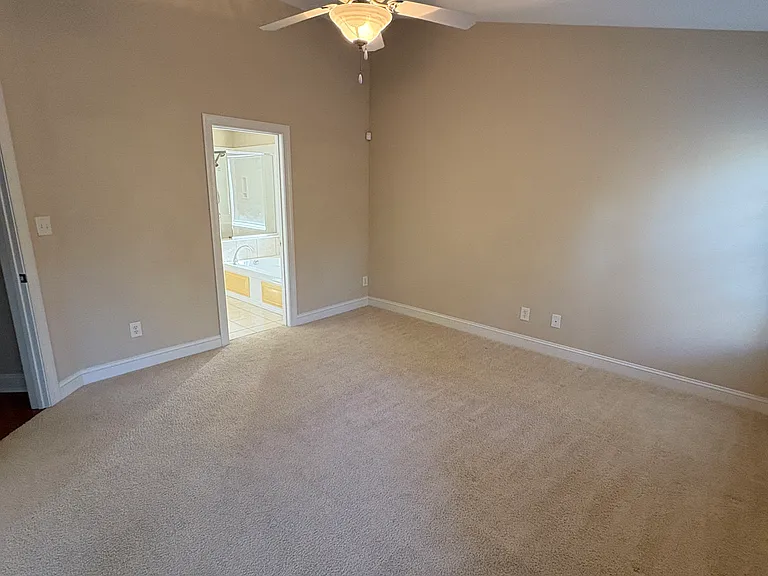2311 Bentridge Ln — Photo 35