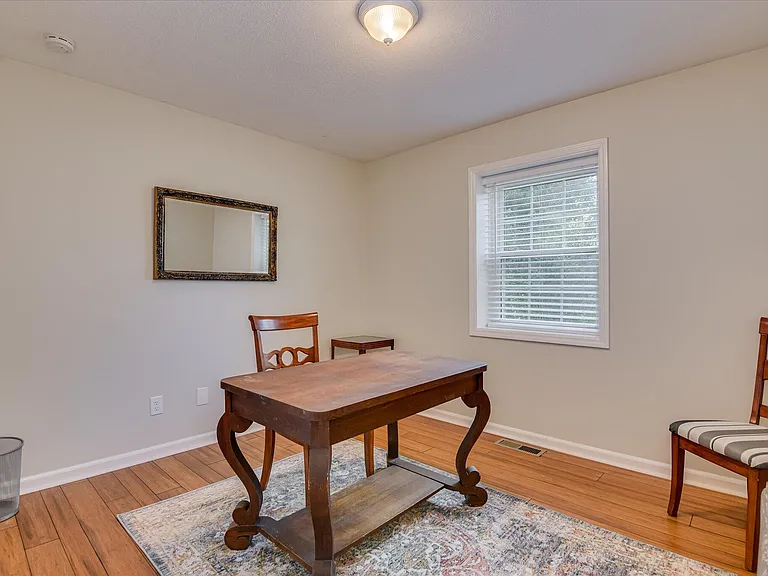 314 Laurens St SW #B — Photo 22