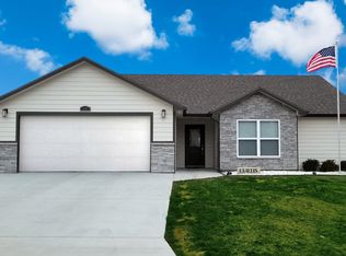 100 Turkey Ridge Dr, Saint George, KS 66535