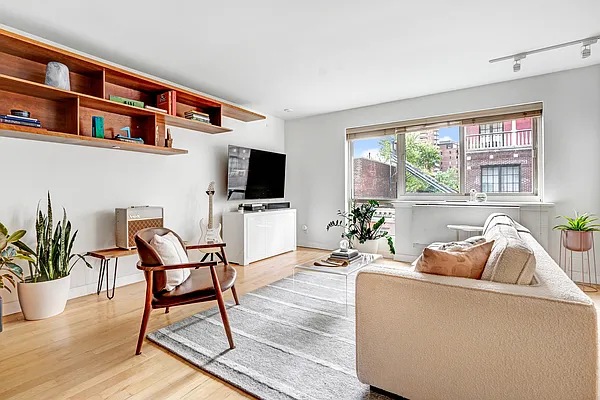 Sold by Compass | media 3