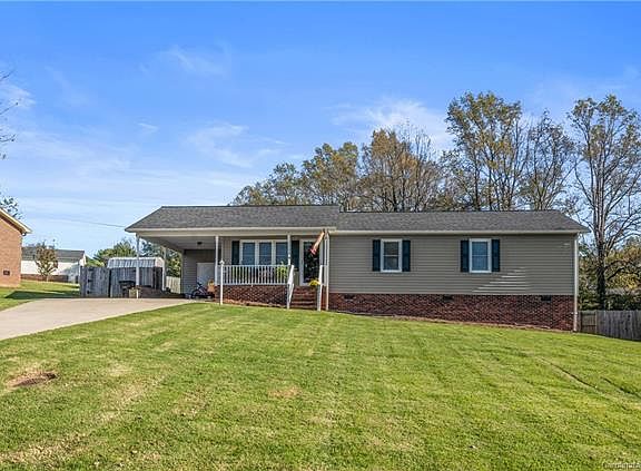 2nd image of 1619 McFarland Dr