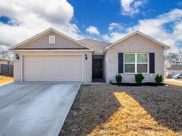 1998 Milburn Dr, Benton, AR 72015