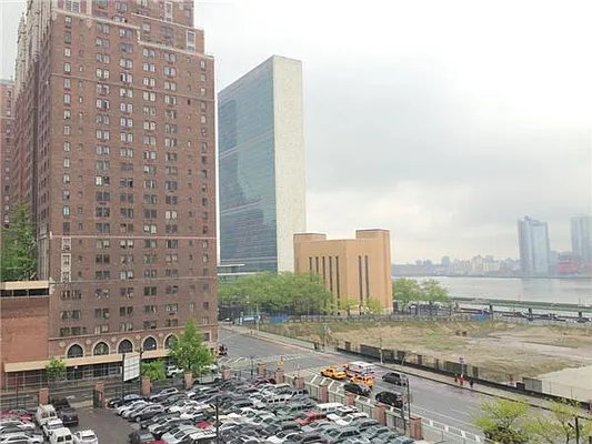 Rented by Mirador Real Estate | media 23