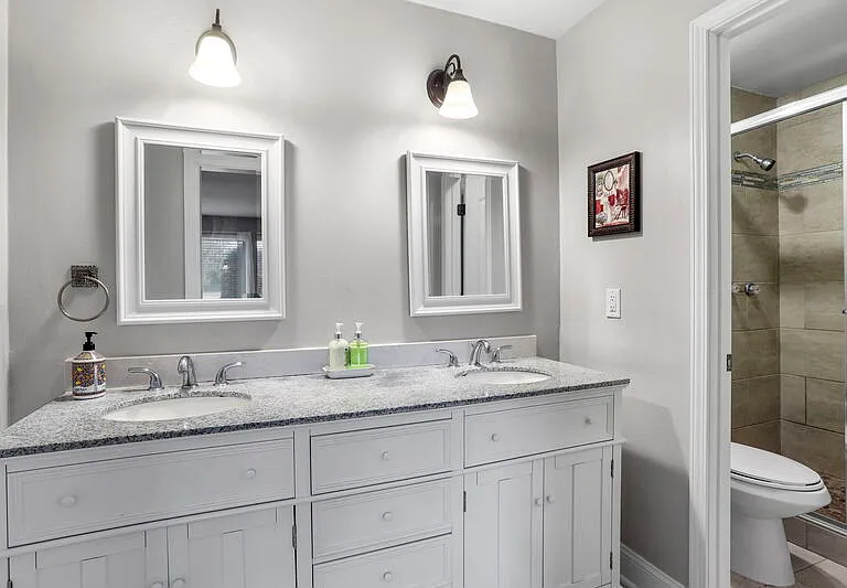 2517 Berrybrook Dr — Photo 10