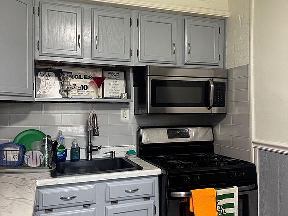 2nd image of 3212 Tyson Ave