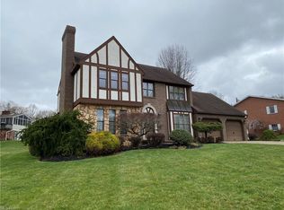 5 Fairview Hts, Parkersburg, WV 26101
