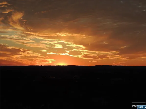 235 Prospect Ave APT 12G, Hackensack, NJ 07601