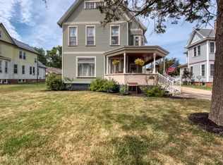 415 W Main St, Clinton, IL 61727