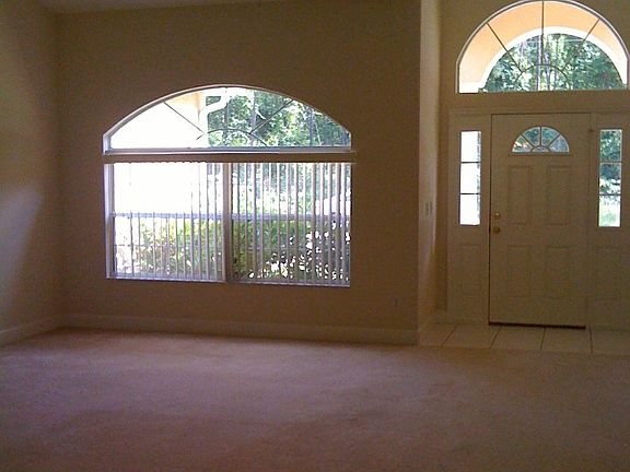 4th image of 60 Perthshire Ln