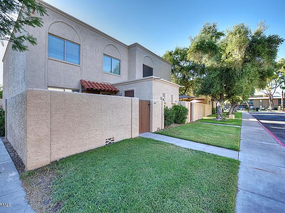 3rd image of 8067 E Glenrosa Ave