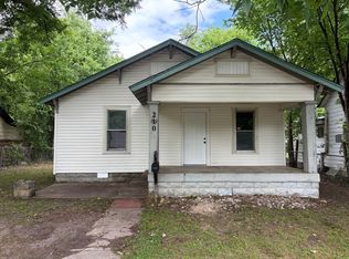 210 N 19th St, Van Buren, AR 72956