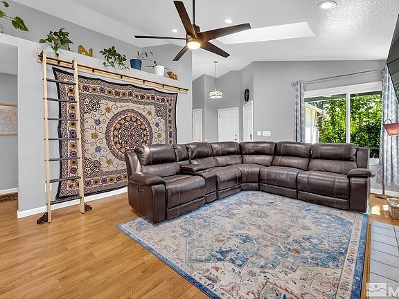 3rd image of 1276 Flora Glen Dr