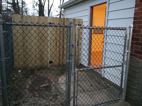 5th image of 2566 Iris Ln