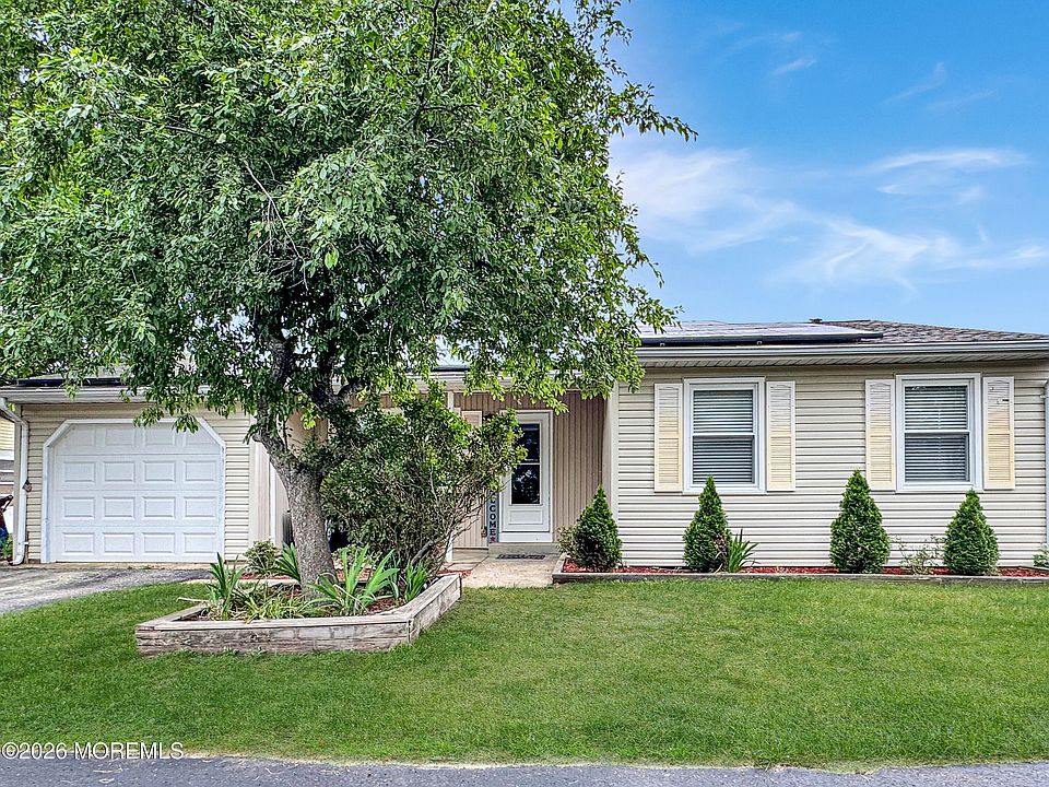 1st image of 48 Westport Drive