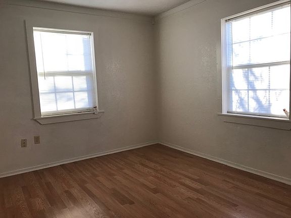 4th image of 1302 Marshall St