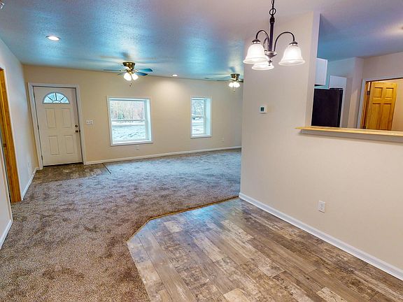 3rd image of 2286 Moulder Dr