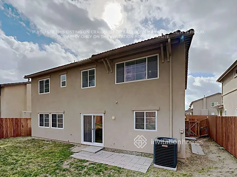 42078 Pacific Grove Way — Photo 20