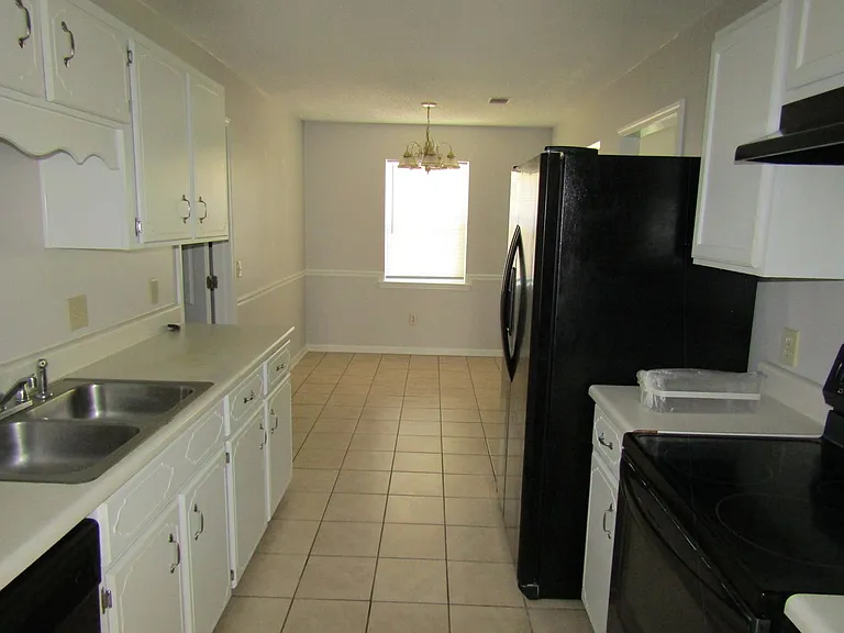 110 Tempest Ln — Photo 8